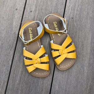 NEW Saltwater Sandals in Mustard